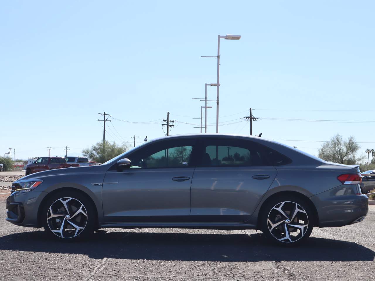 2021 Volkswagen Passat R-Line