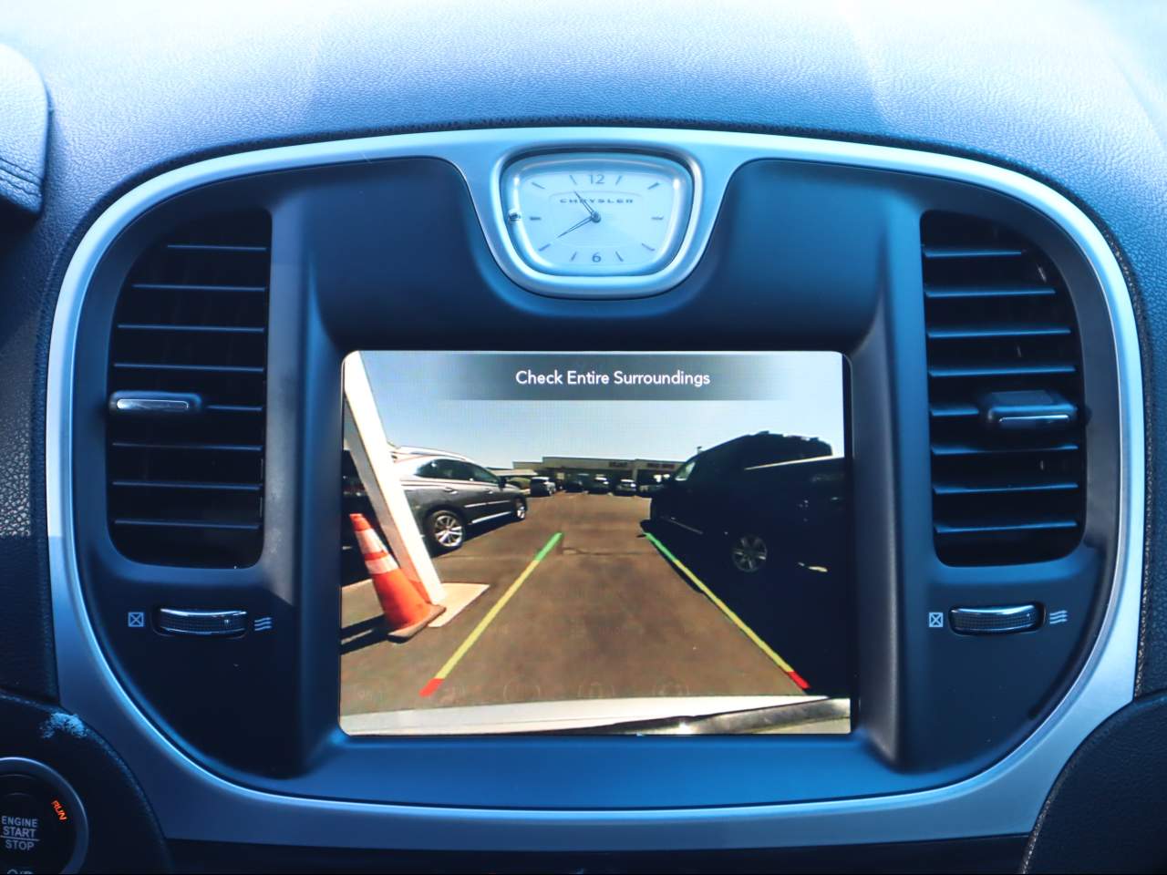 2022 Chrysler 300 Touring photo 2
