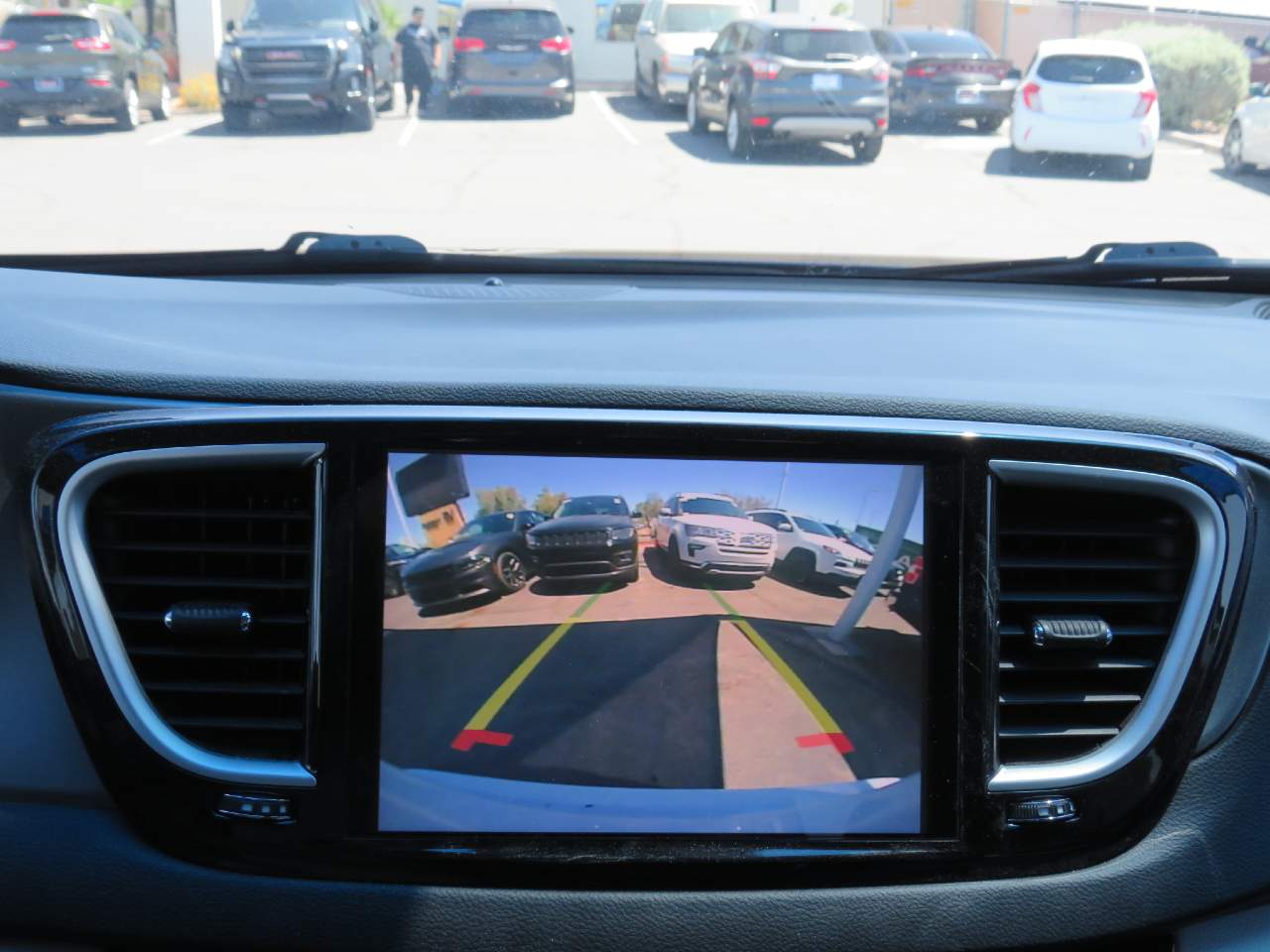 2022 Chrysler Pacifica Touring L