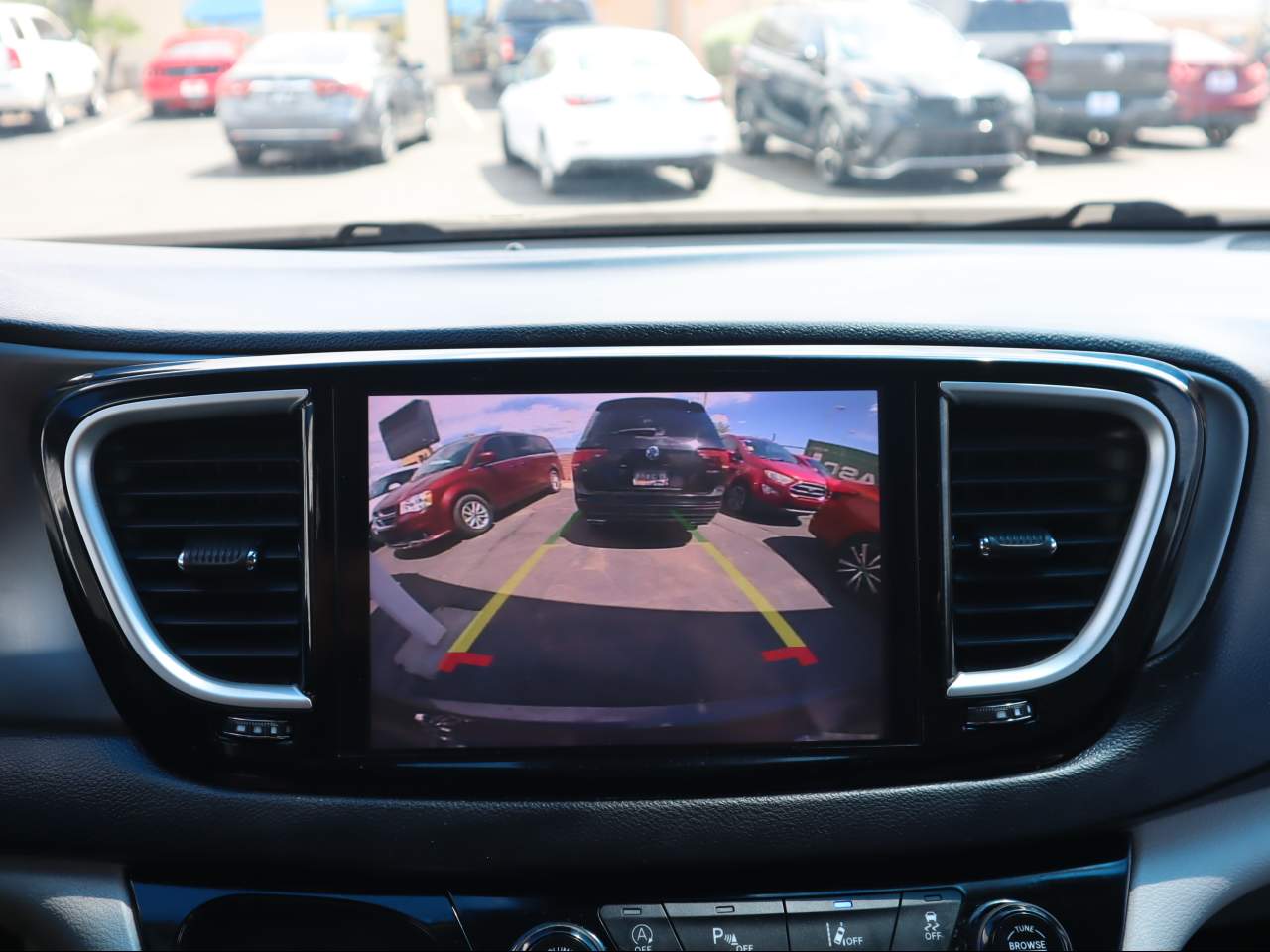 2022 Chrysler Pacifica Touring L