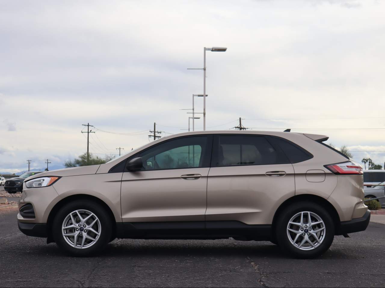 2021 Ford Edge SE
