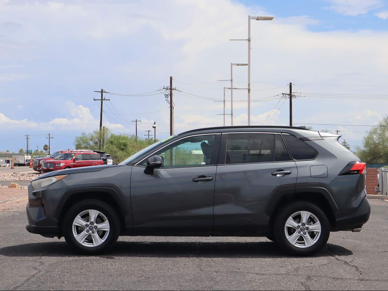 2020 Toyota RAV4 XLE