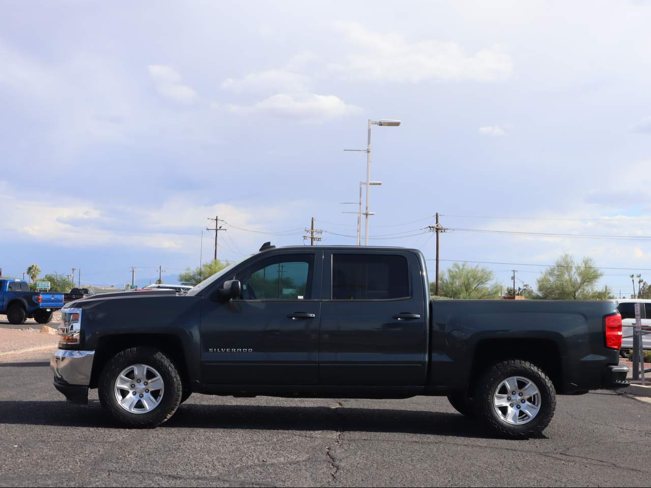 2017 Chevrolet Silverado 1500 LT Crew Cab