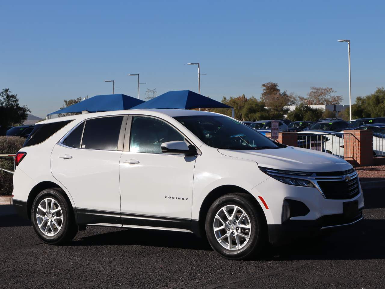2023 Chevrolet Equinox LT's photo