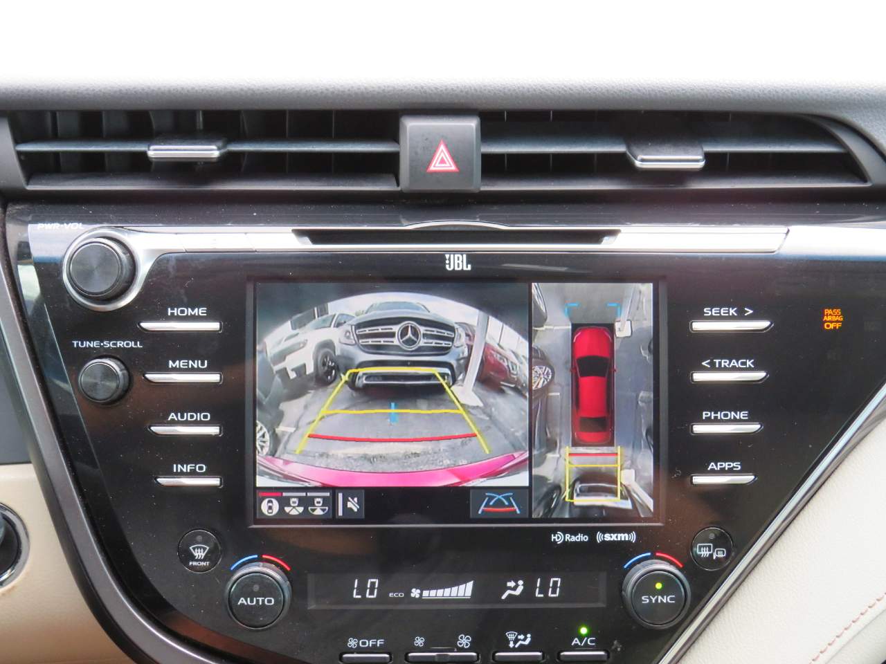 2018 Toyota Camry Hybrid XLE