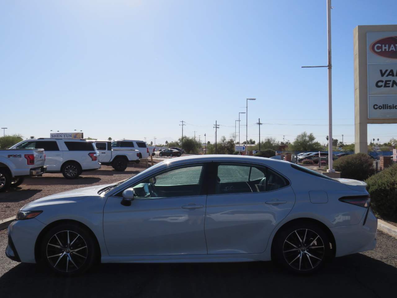 2022 Toyota Camry SE