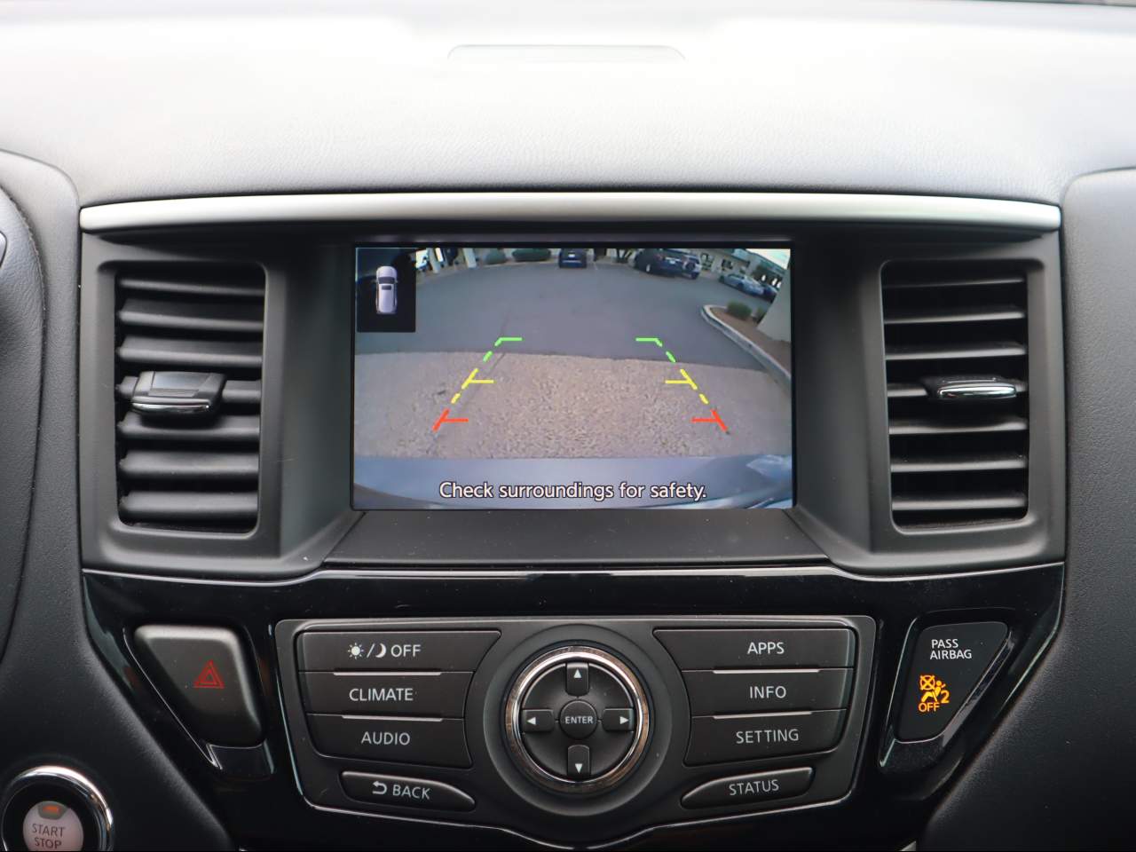 2020 Nissan Pathfinder SV