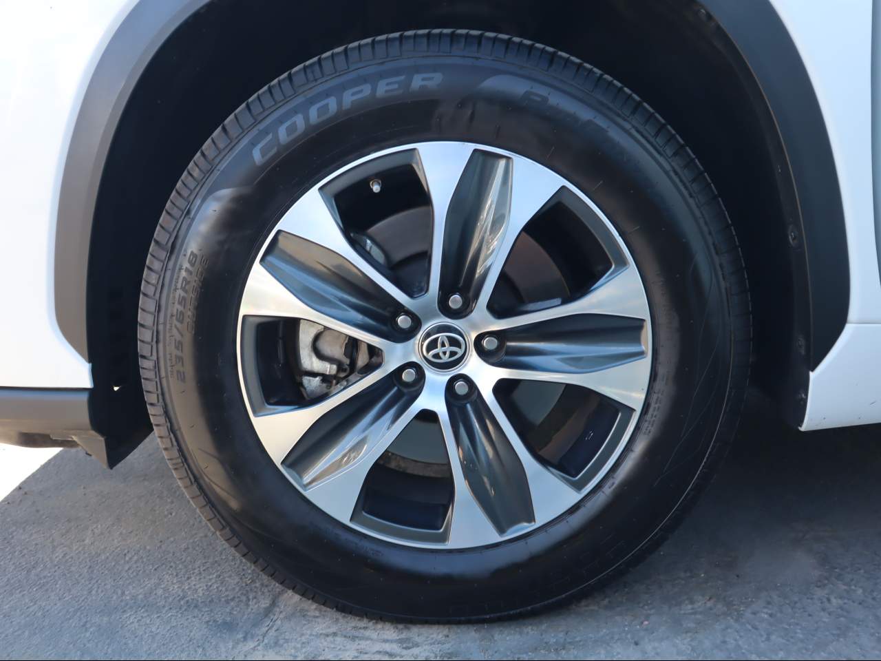 Image of 2022 Toyota Highlander