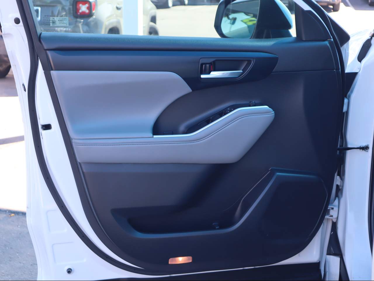 Image of 2022 Toyota Highlander