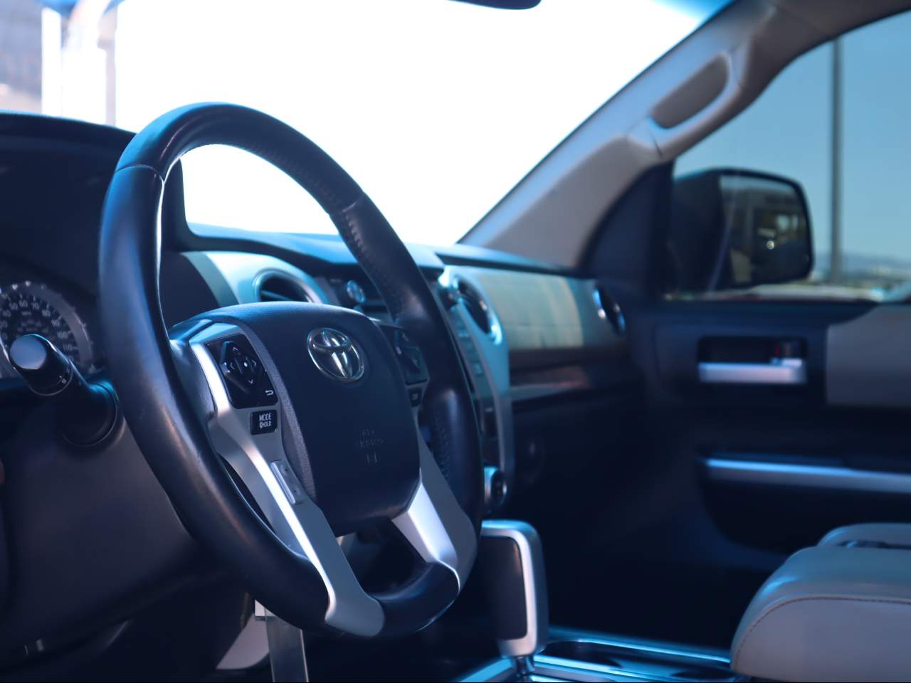 2017 Toyota Tundra Limited - Photo 10