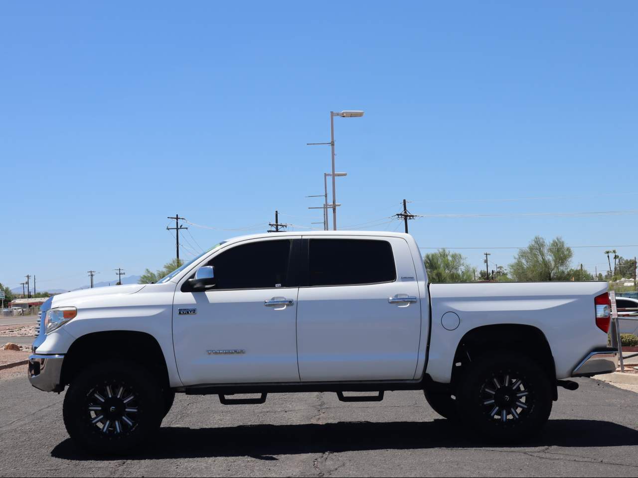 2017 Toyota Tundra Limited Crew Cab