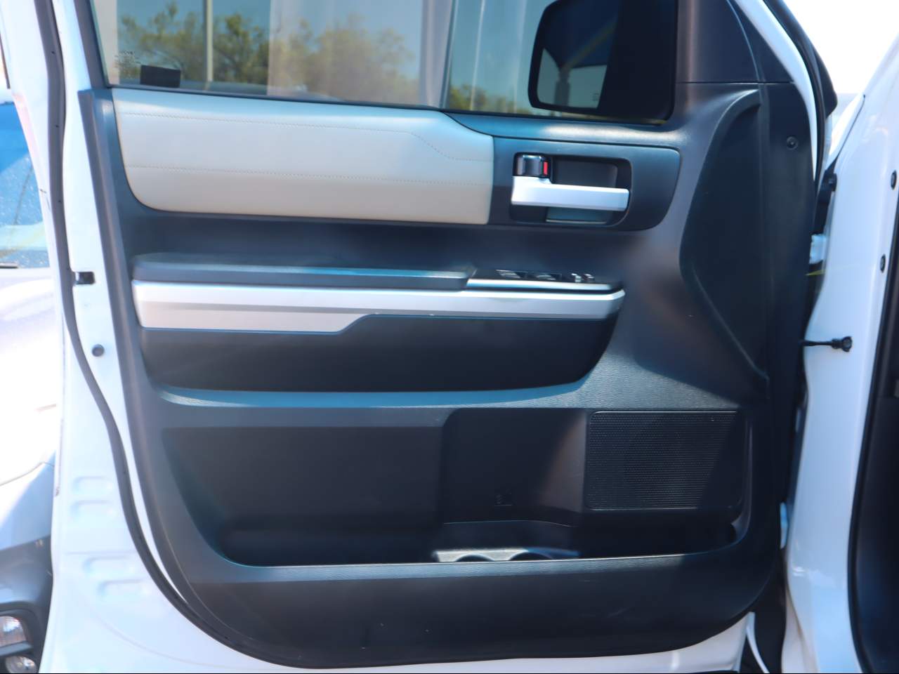2017 Toyota Tundra Limited - Photo 7