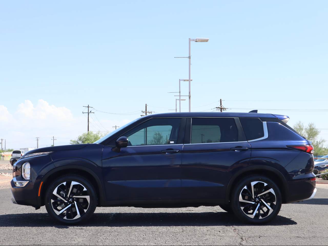 2022 Mitsubishi Outlander SE