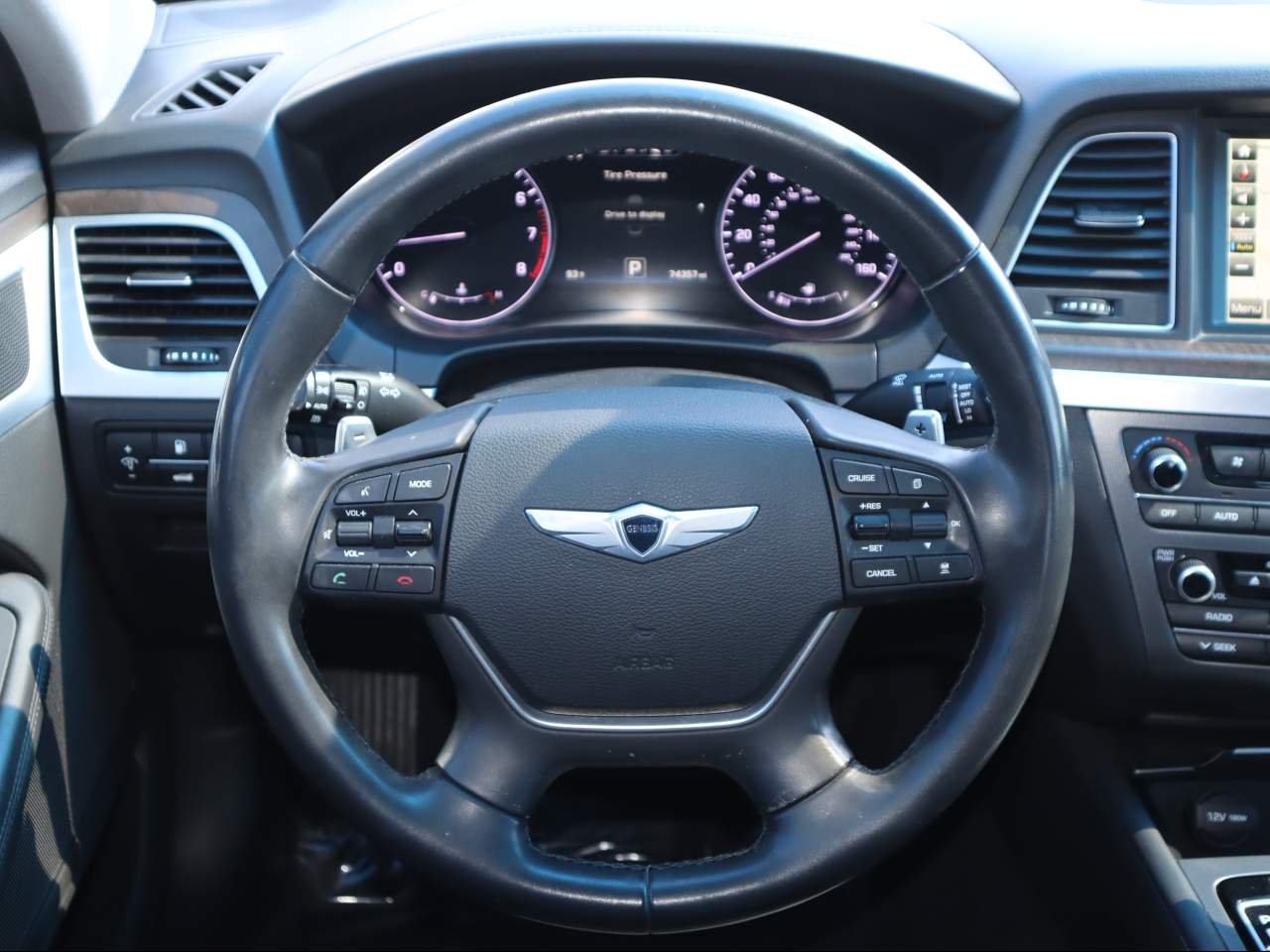 2015 Hyundai Genesis Base - Photo 11