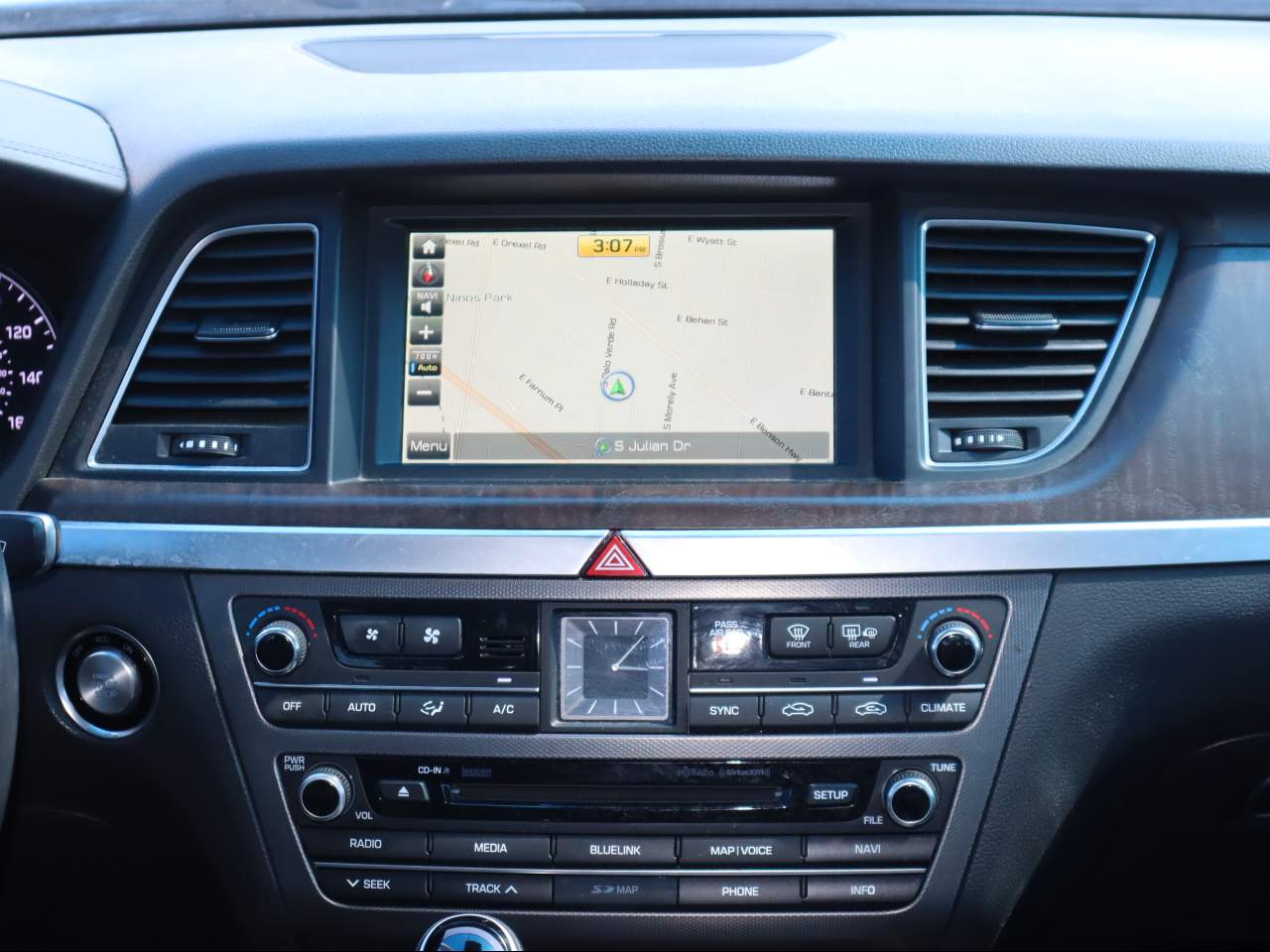2015 Hyundai Genesis Base - Photo 13