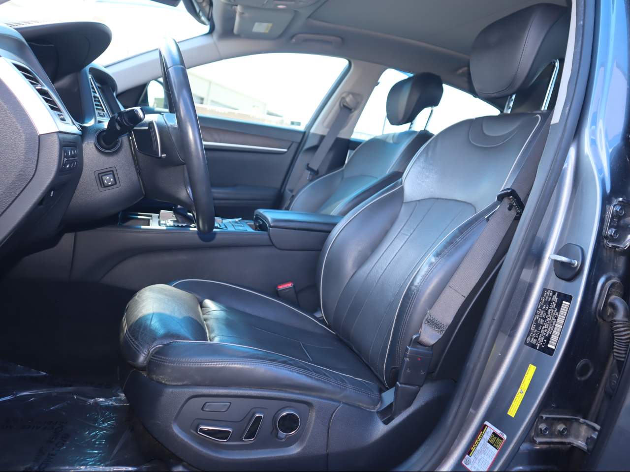 2015 Hyundai Genesis Base - Photo 7