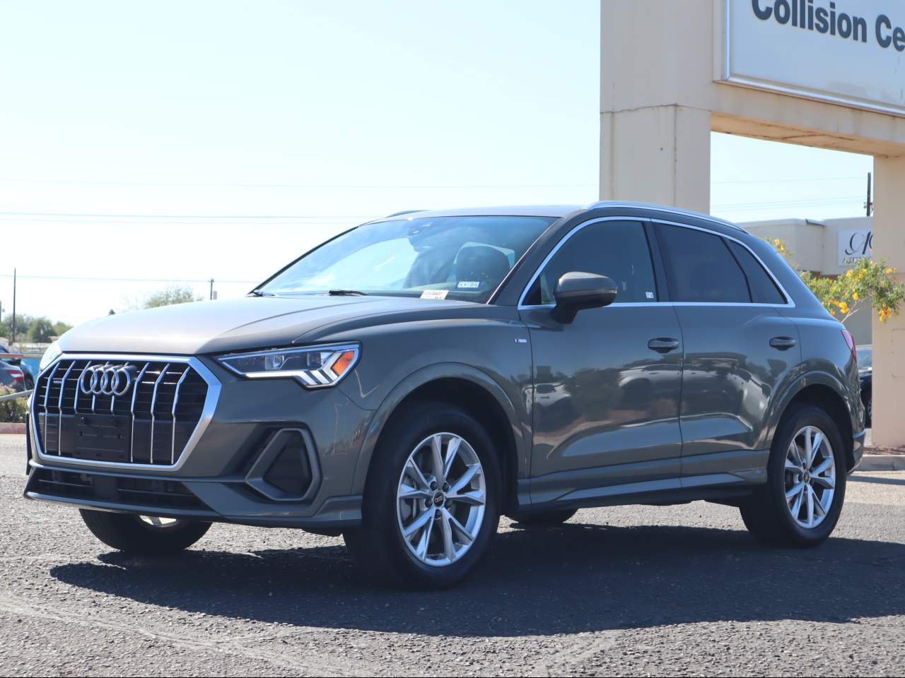 2024 Audi Q3 quattro S line Premium 45 TFSI
