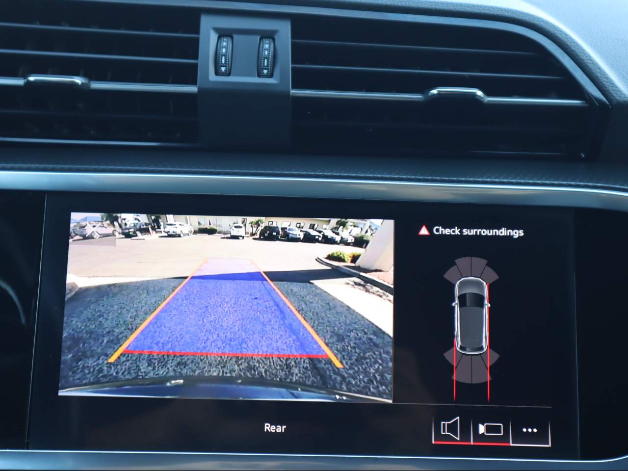 2024 Audi Q3 quattro S line Premium 45 TFSI