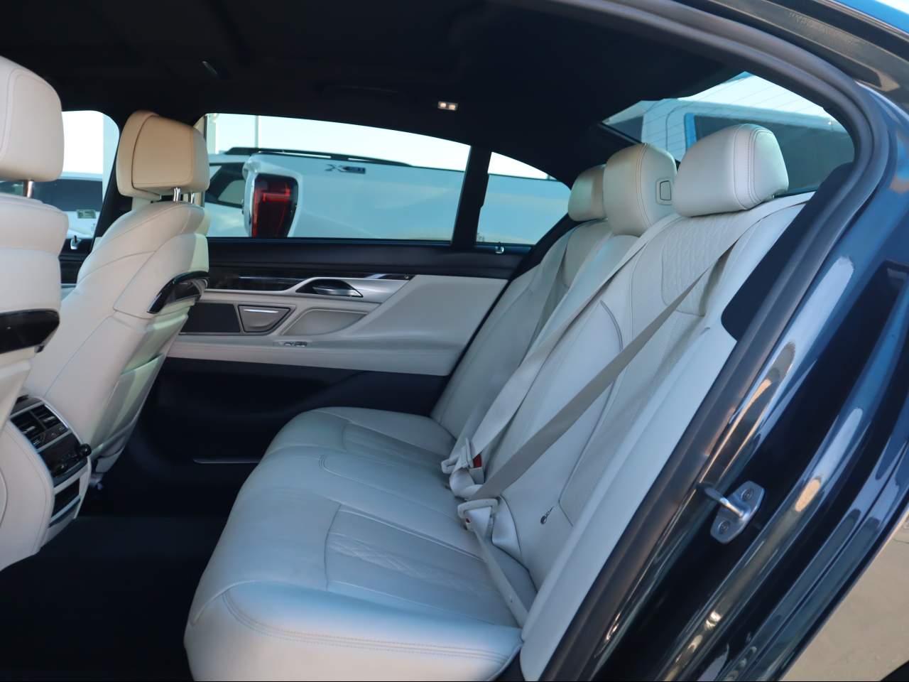 Image of 2019 BMW 7-Series