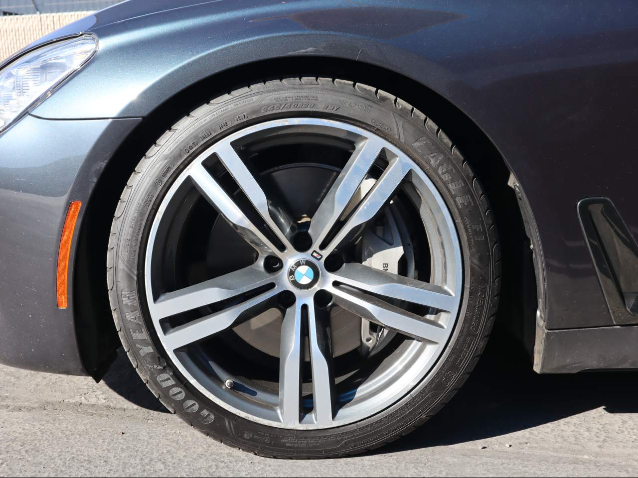 Image of 2019 BMW 7-Series