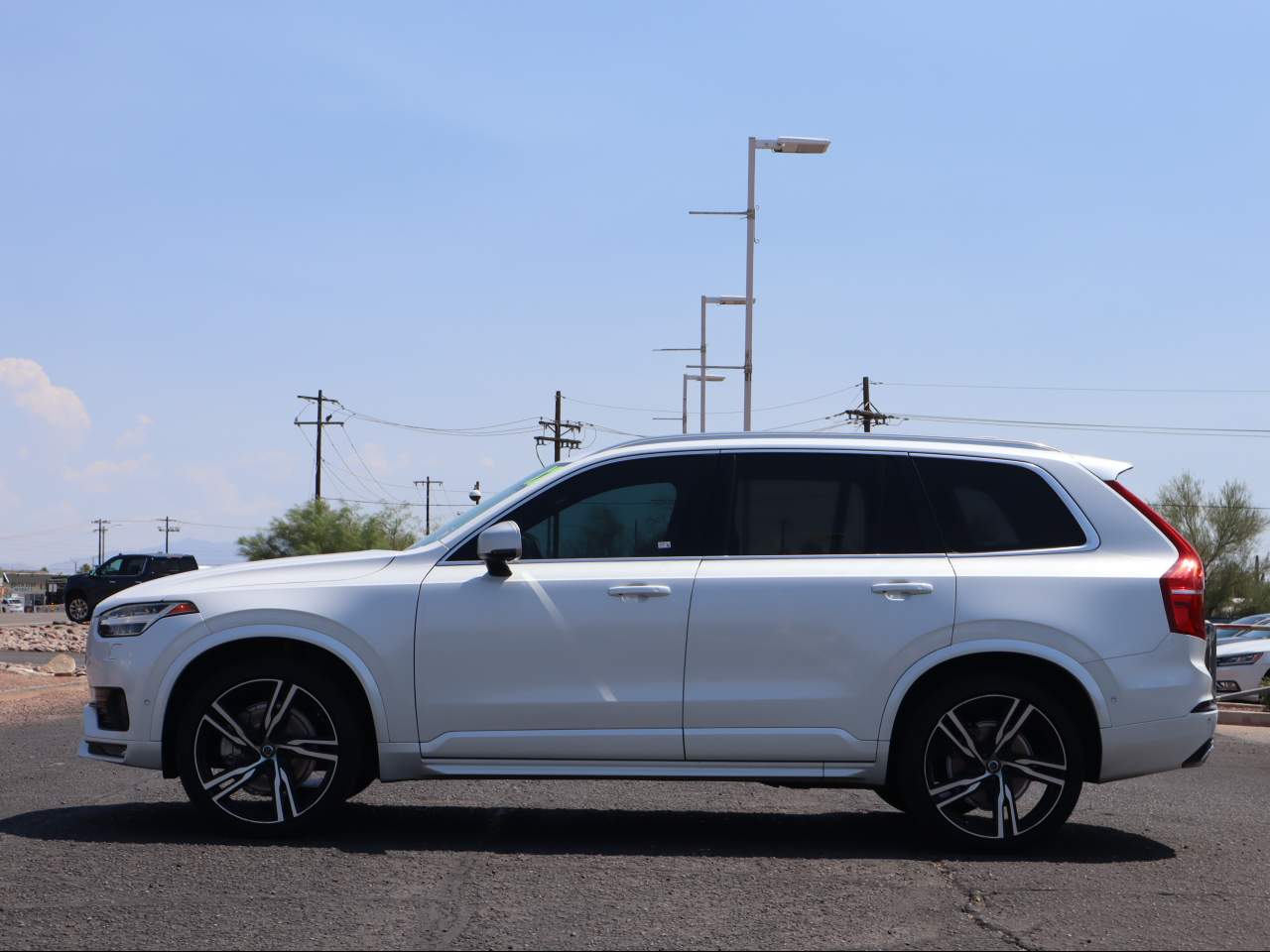2017 Volvo XC90 T5 R-Design