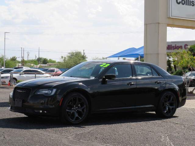 2023 Chrysler 300