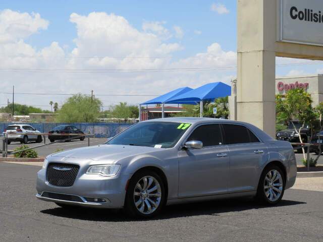 2017 Chrysler 300