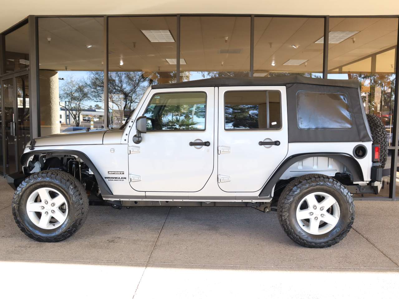 2016 Jeep Wrangler Unlimited Sport