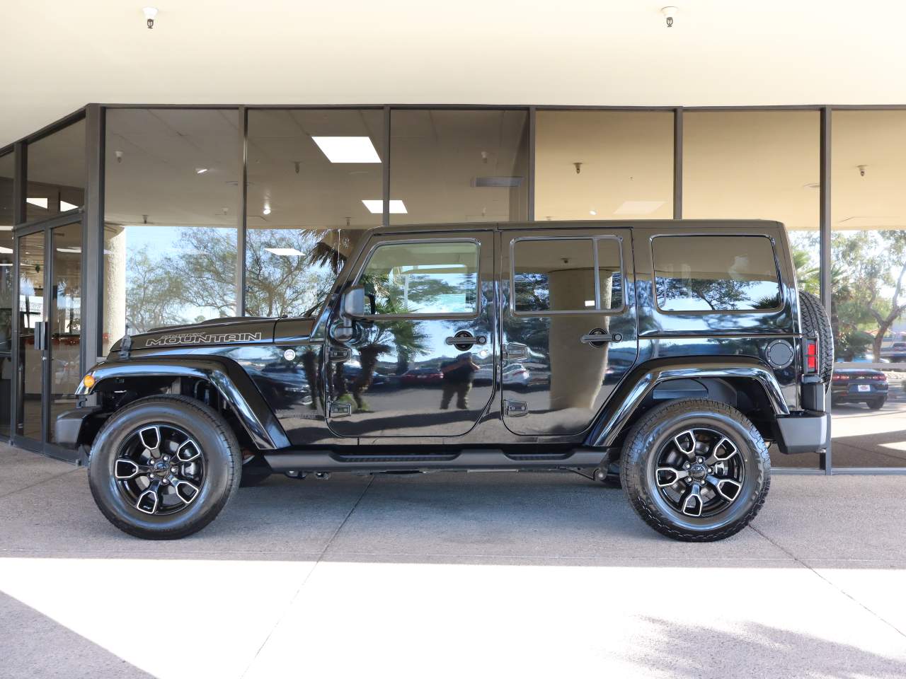 2017 Jeep Wrangler Unlimited Smoky Mountain