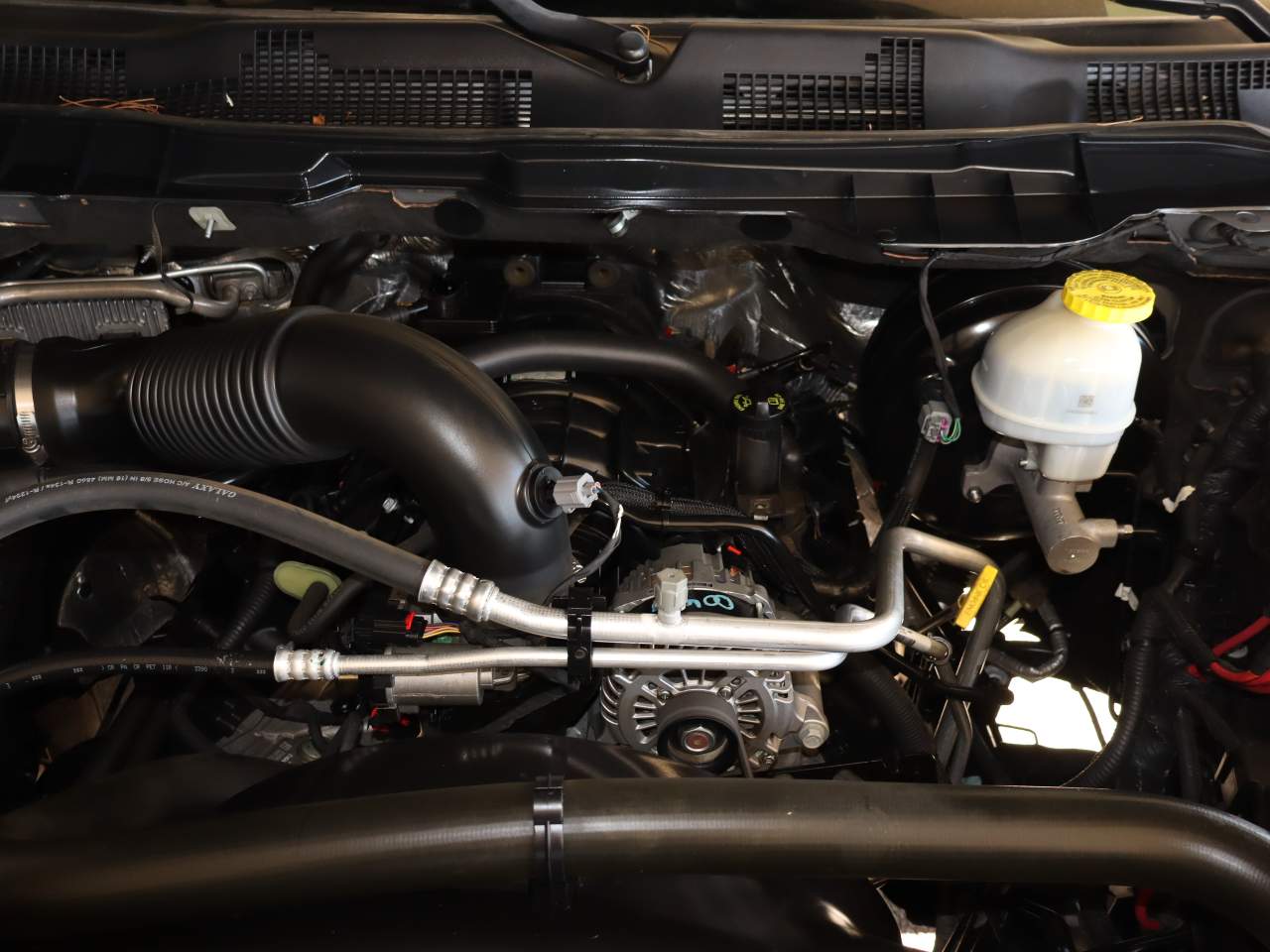 2021 Ram 1500 Classic SLT Crew Cab