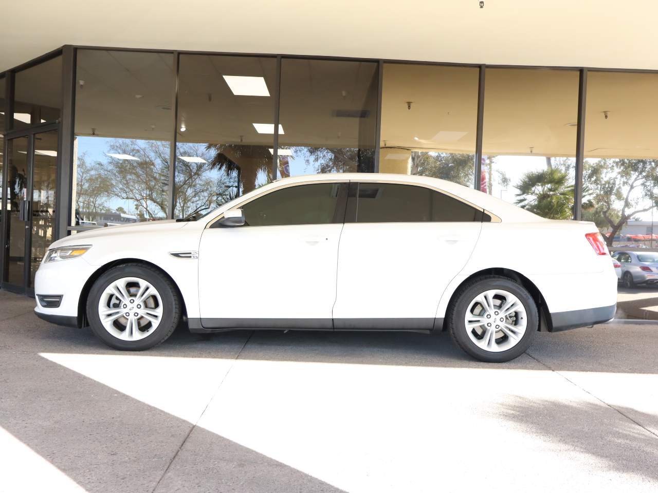 2015 Ford Taurus SEL