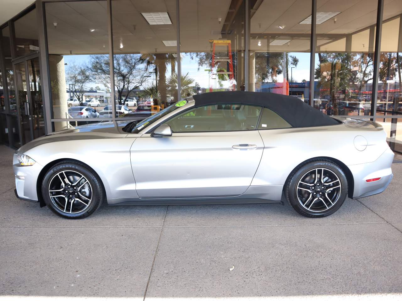 2022 Ford Mustang EcoBoost Premium