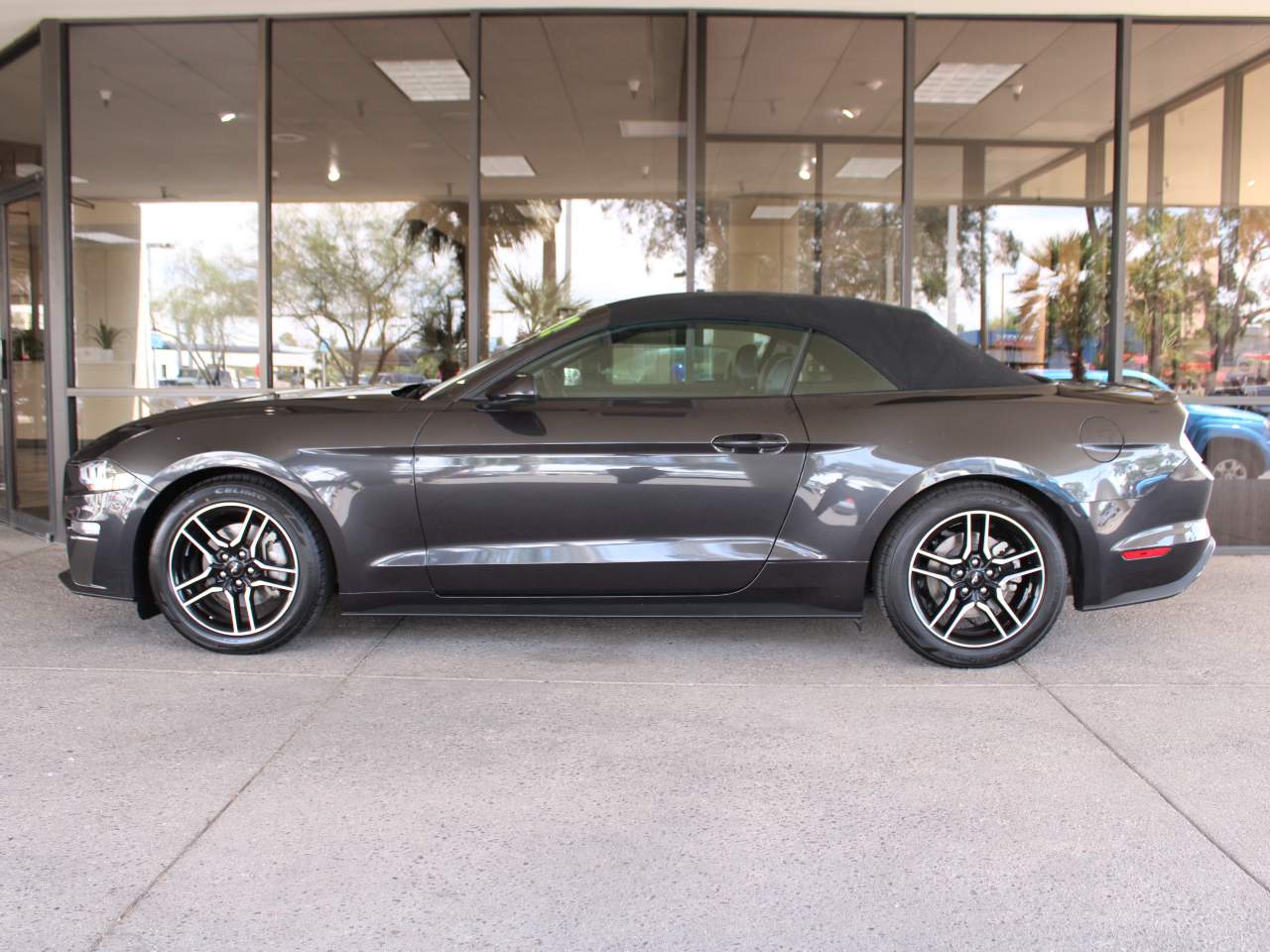 2022 Ford Mustang EcoBoost Premium