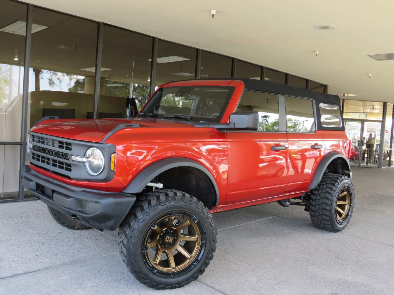 2023 Ford Bronco Base