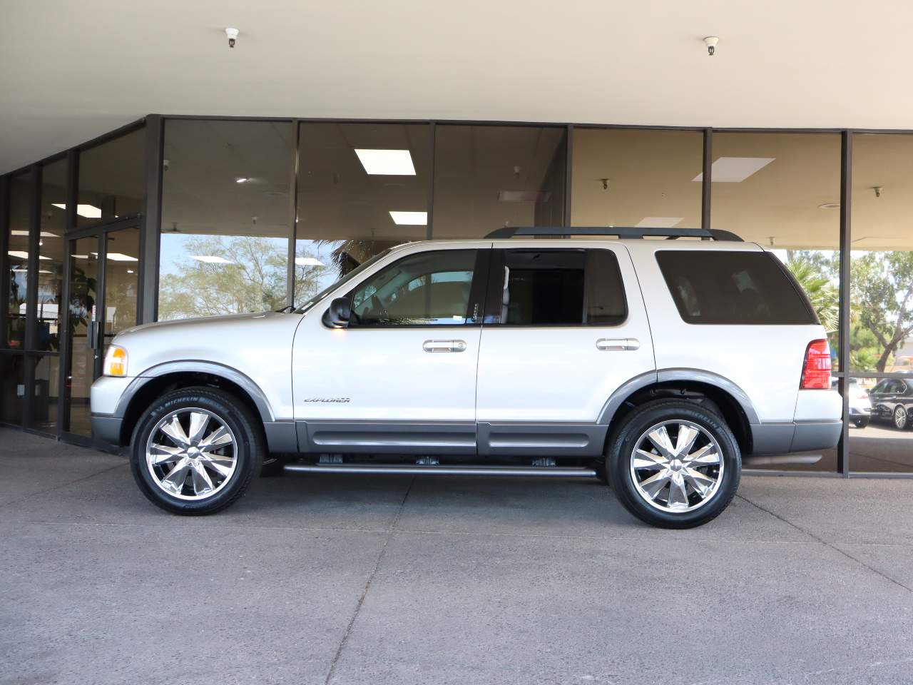 2005 Ford Explorer XLT