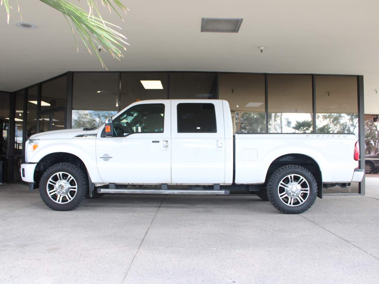 2013 Ford F-250 Super Duty Platinum Crew Cab