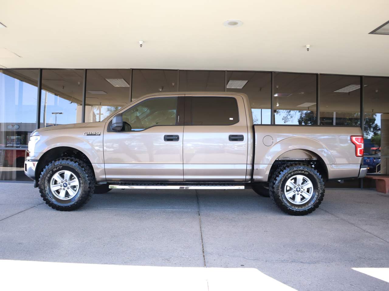 2019 Ford F-150 XLT Crew Cab