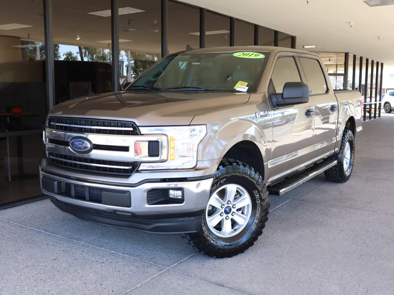 2019 Ford F-150 XLT Crew Cab