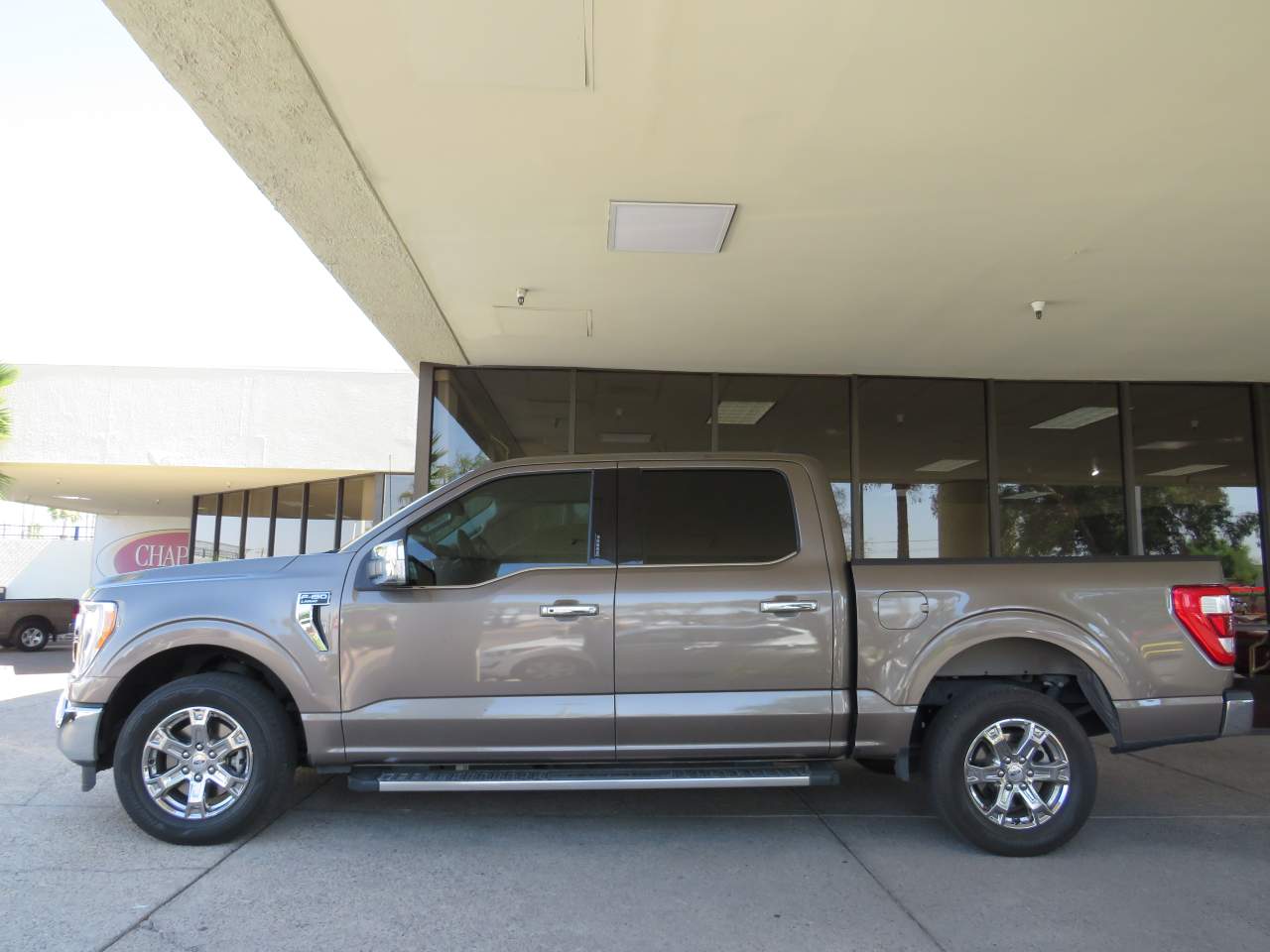 2023 Ford F-150 Lariat Crew Cab