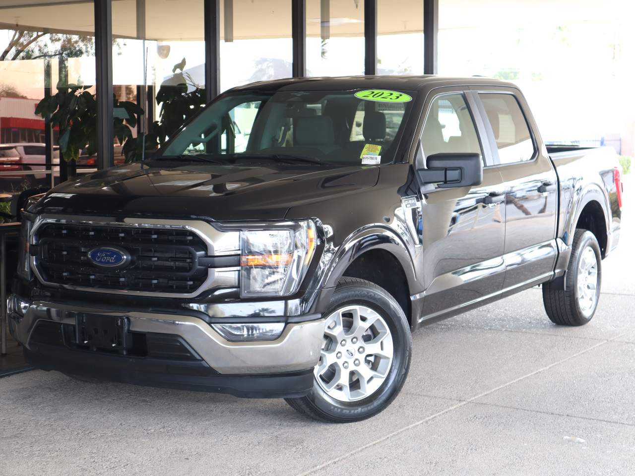 2023 Ford F-150 XLT Crew Cab