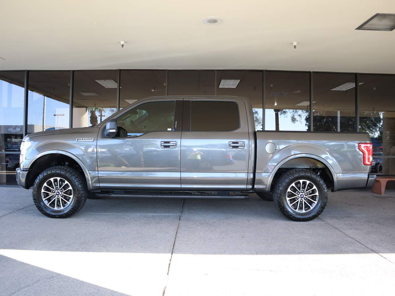 2015 Ford F-150 XLT Crew Cab