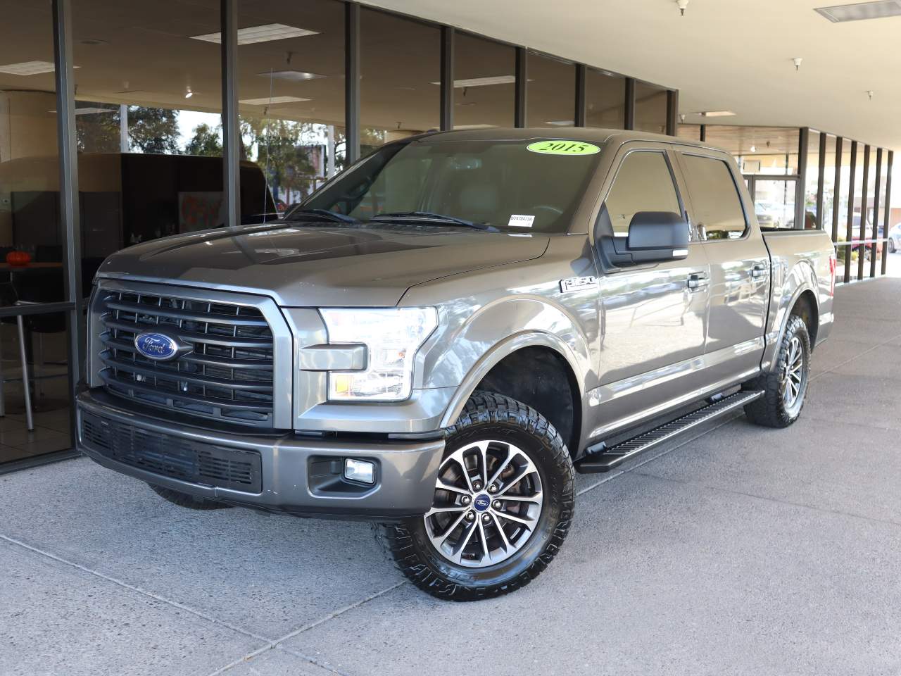 2015 Ford F-150 XLT Crew Cab