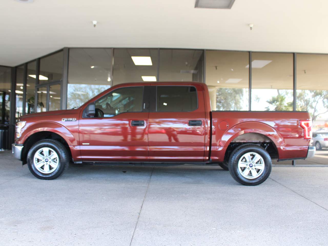 2016 Ford F-150 XLT Crew Cab