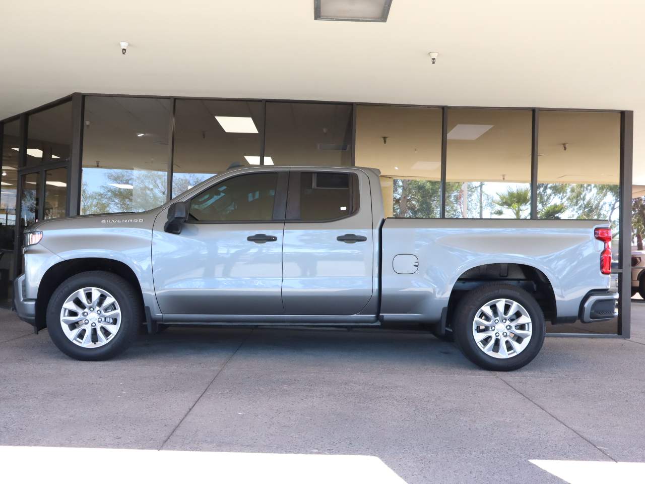 2022 Chevrolet Silverado 1500 Limited Custom Extended Cab