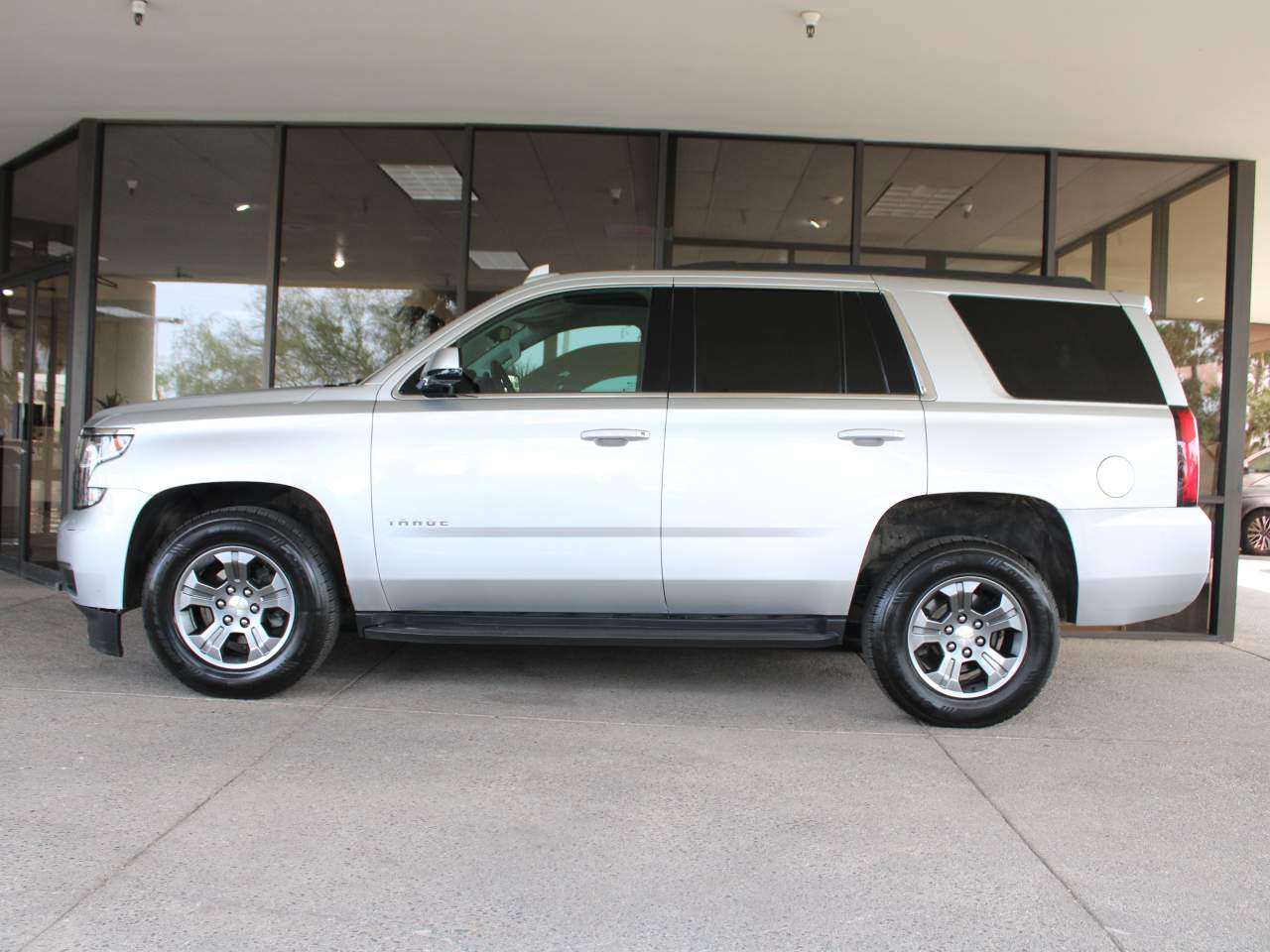 2020 Chevrolet Tahoe LS