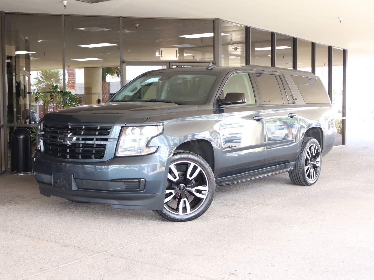 2020 Chevrolet Suburban LT
