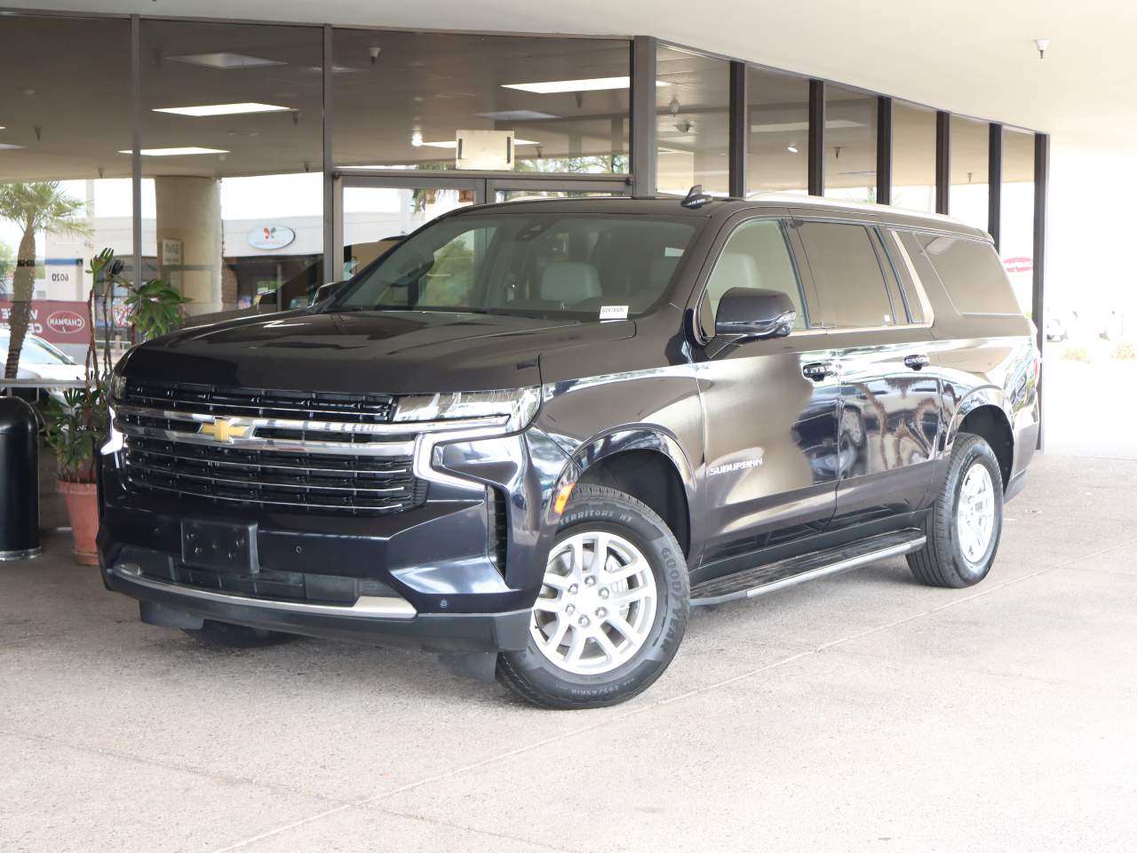 2022 Chevrolet Suburban LT