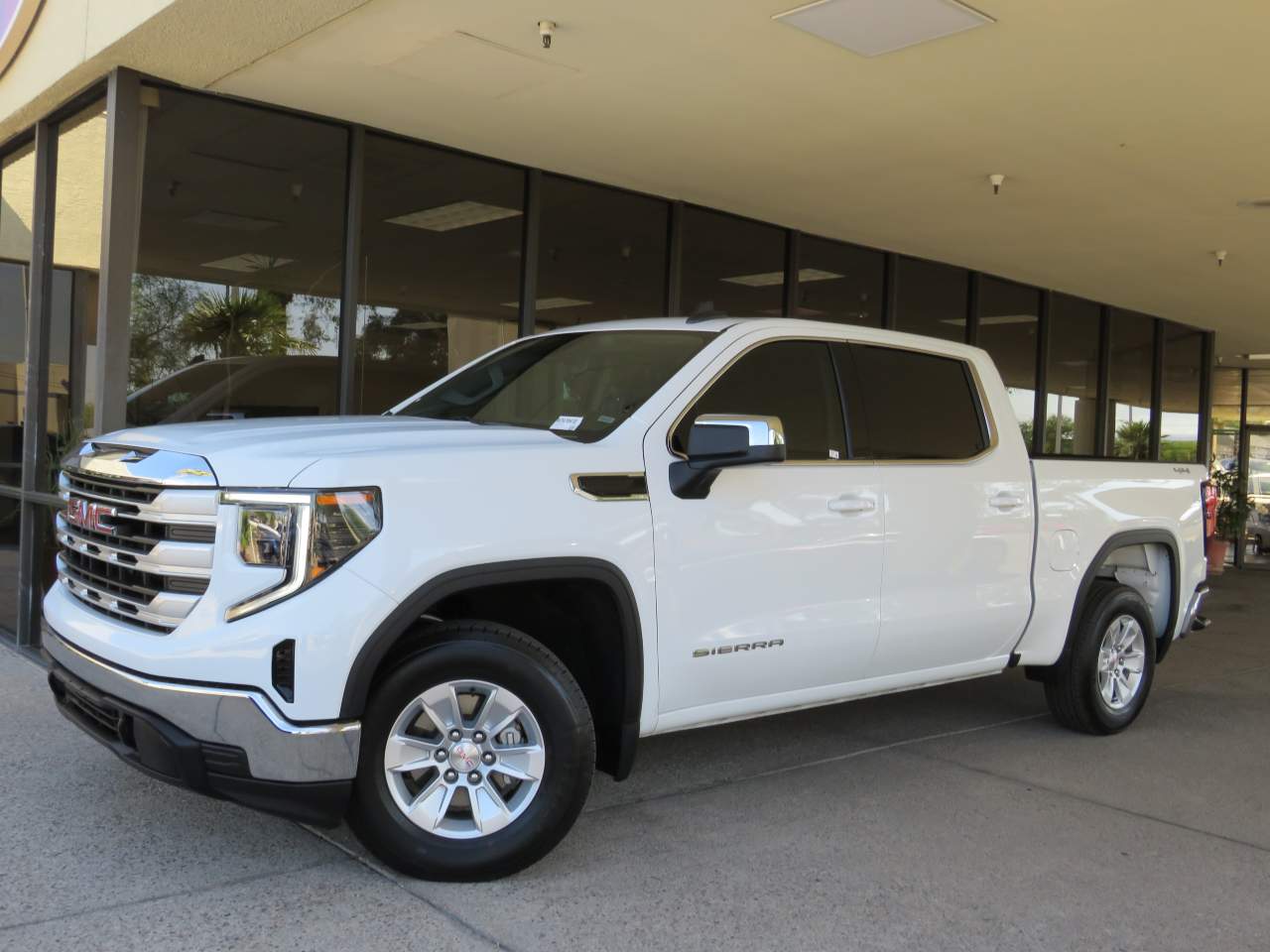 2024 GMC Sierra 1500 SLE Crew Cab