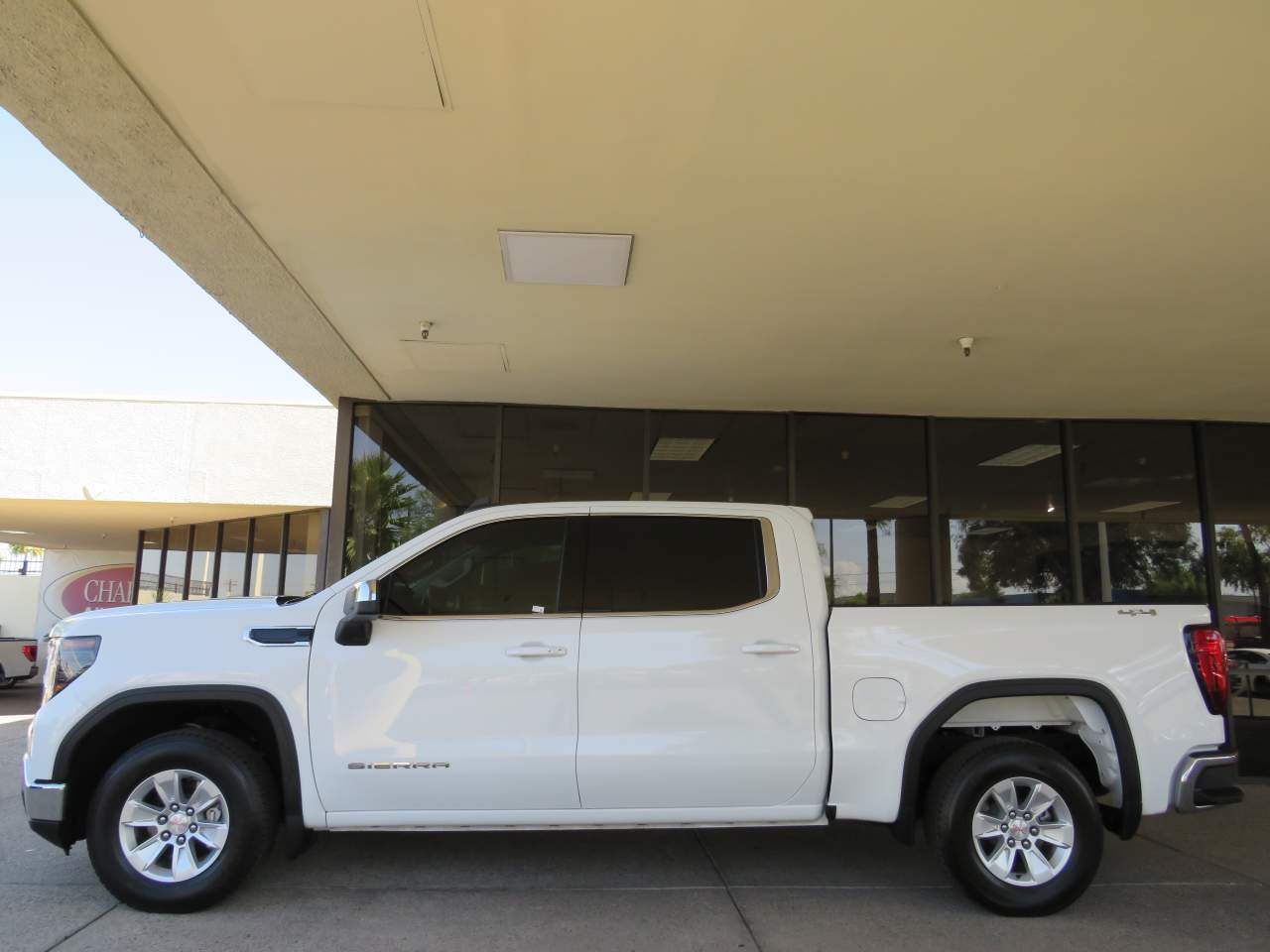 2024 GMC Sierra 1500 SLE Crew Cab