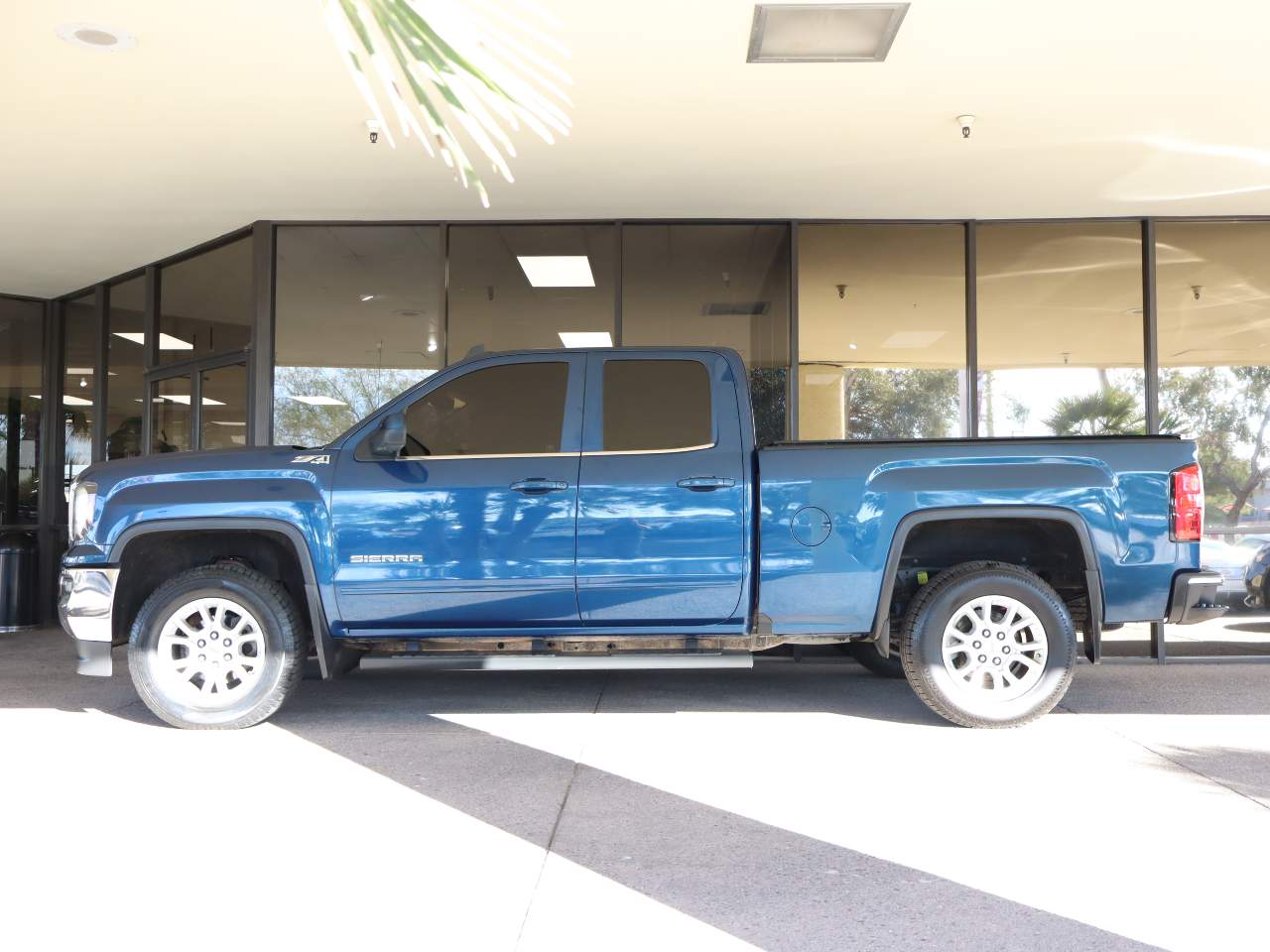 2018 GMC Sierra 1500 SLE Extended Cab